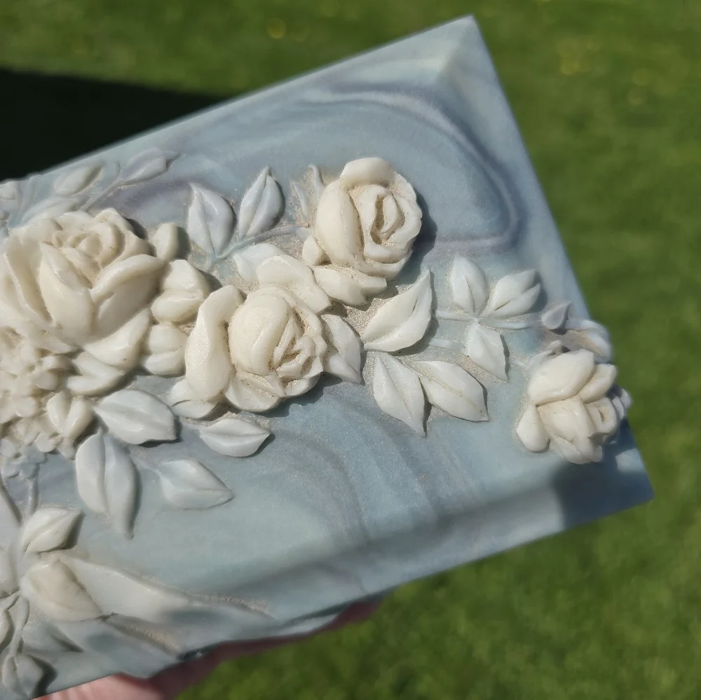 Avondale Crushed Glass Box Velvet Lined - Floral - Vintage Roses Blue